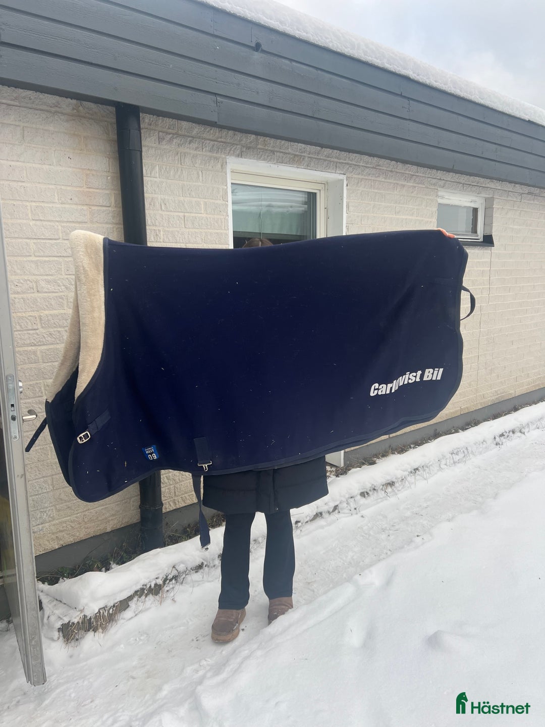 Täcken hästutrustning till salu: Diverse täcken i Växjö - Annons 3