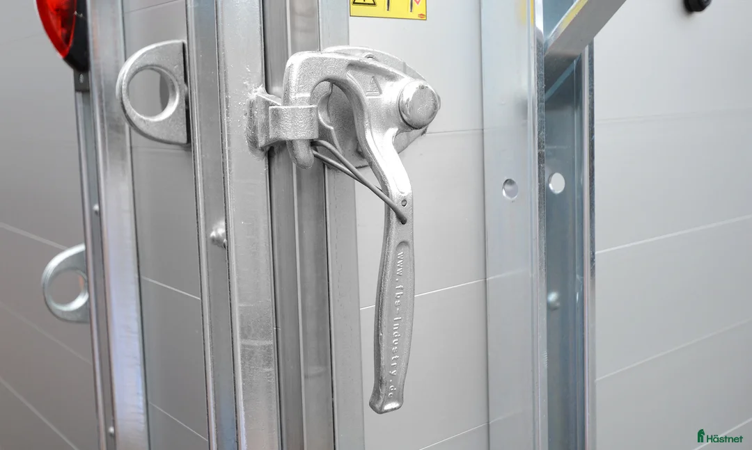 Hästtransporter  fordon & transport till salu: 1,5-hästars + sadelkammare -Kvalitet till bra pris i Kvicksund - Annons 22