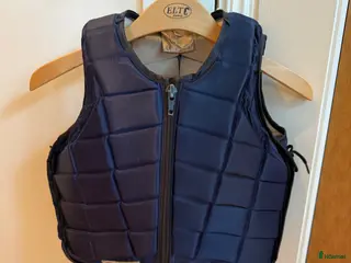 Säkerhetsvästar ryttarutrustning till salu: Rasesafe väst - Annons 15