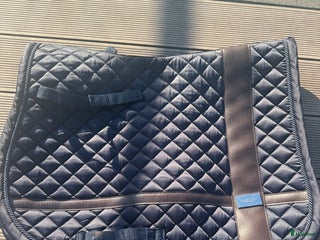 Schabrak & Vojlockar hästutrustning till salu: Equestrian stockholm schabrak i Vellinge - Annons 2