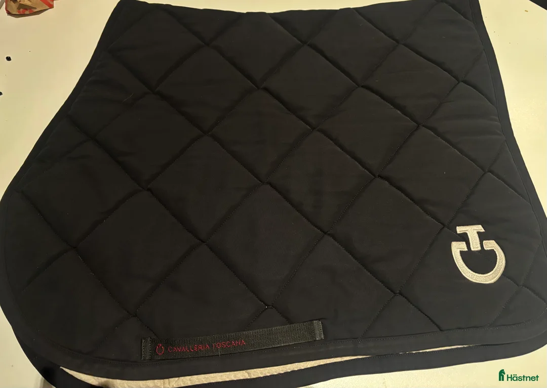 Schabrak & Vojlockar hästutrustning till salu: Cavalleria Toscana i Knivsta - Annons 1