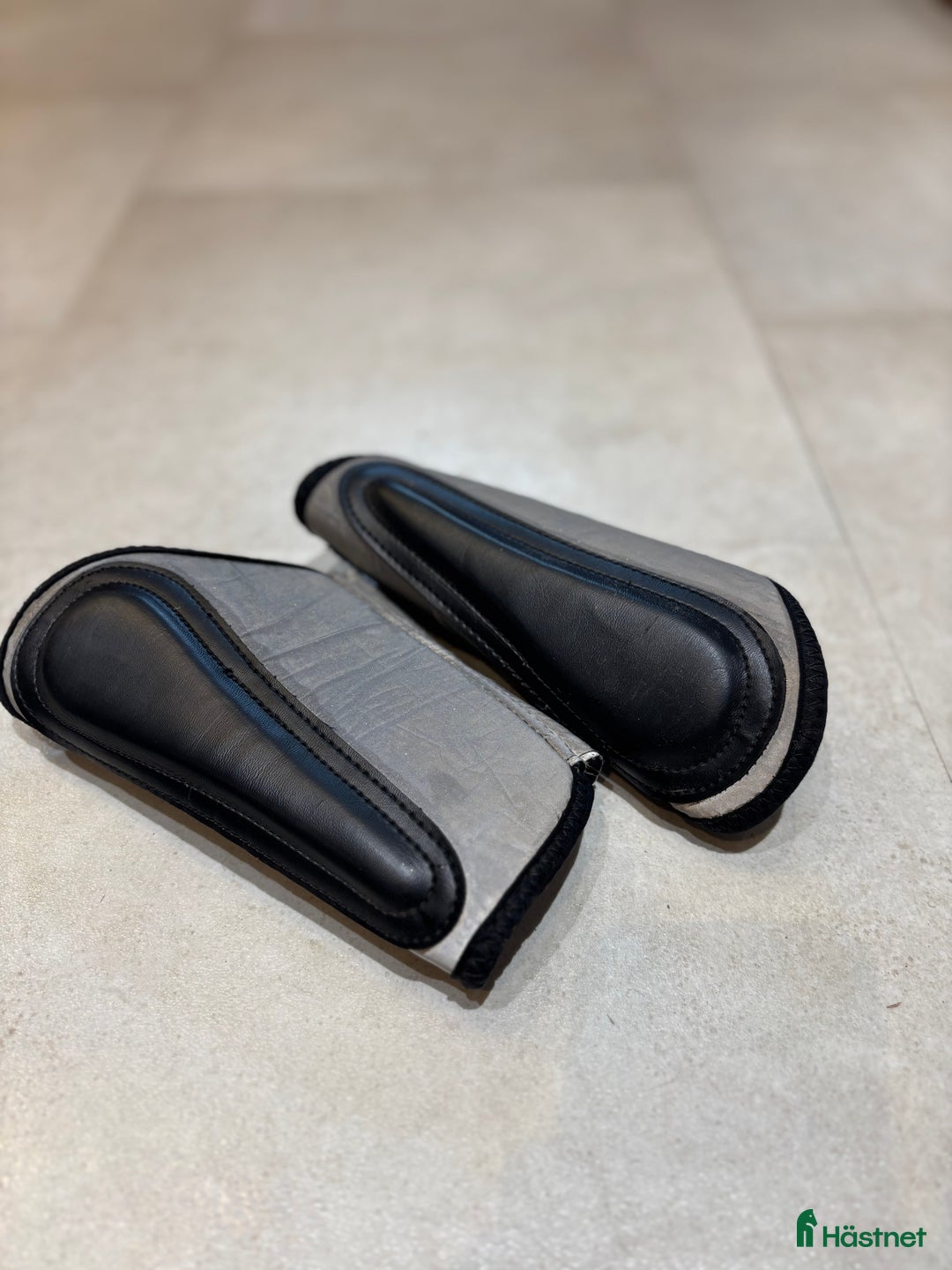 Schabrak & Vojlockar hästutrustning till salu: Rensat hästsaker!  i Gävle - Annons 7