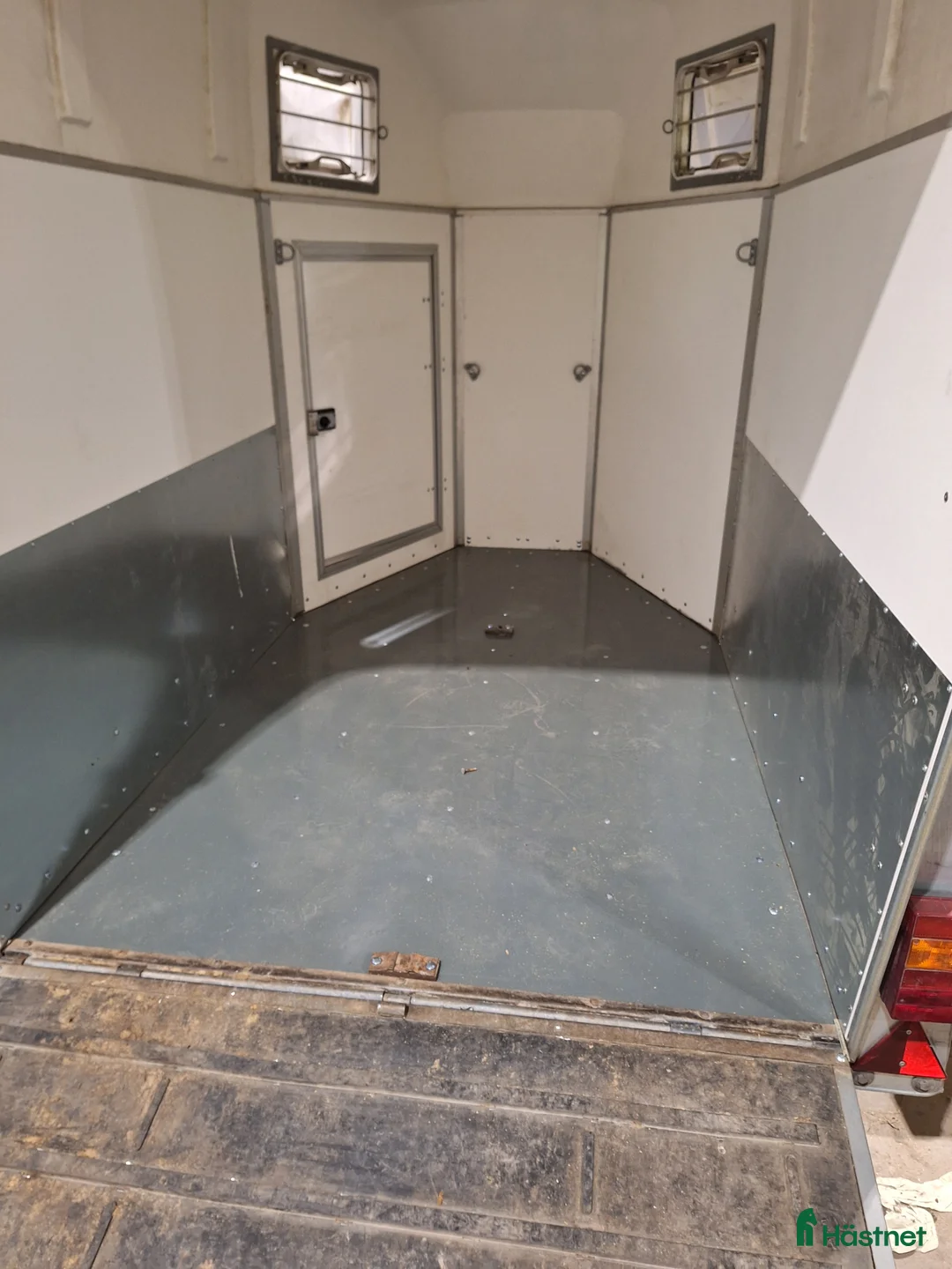 Hästtransporter  fordon & transport till salu: Nyrenoverad THULE Horseline 2009 - Annons 9