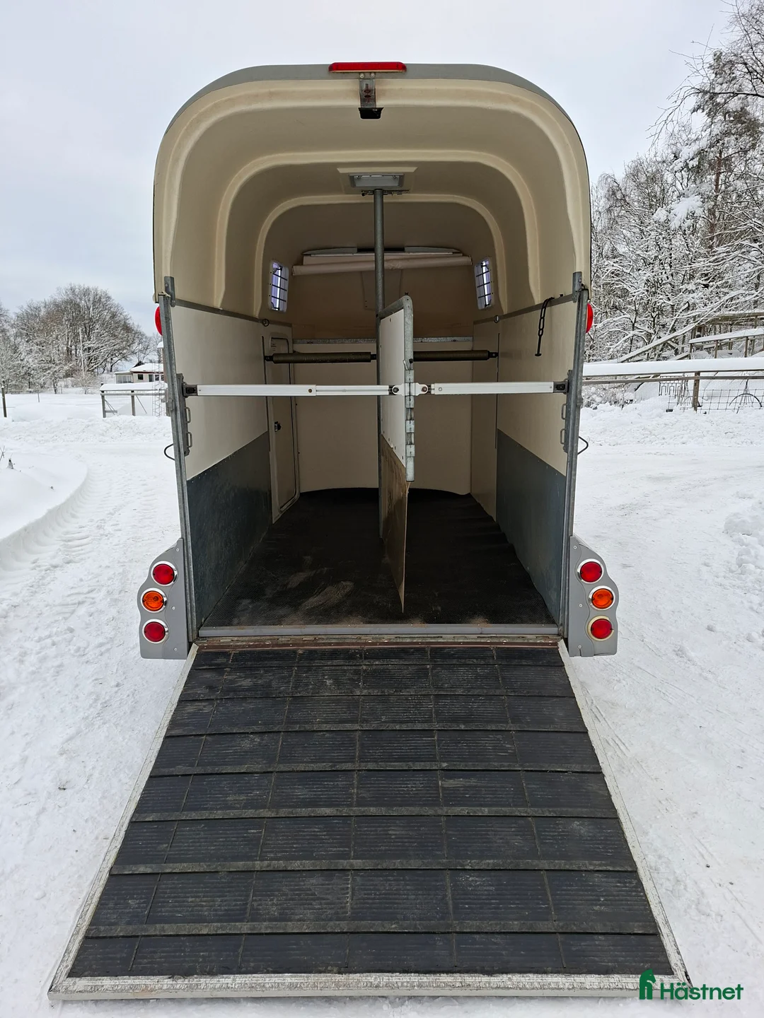Hästtransporter  fordon & transport till salu: Hästtransport Thule Premium - Annons 8