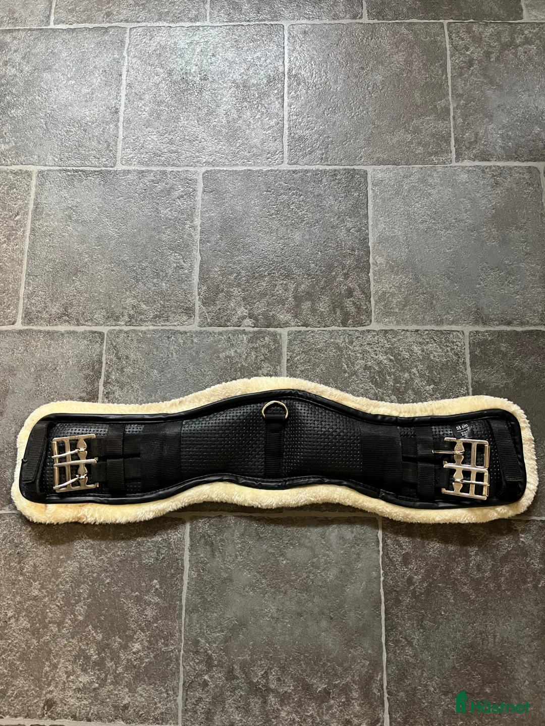 Sadeltillbehör hästutrustning till salu: Sadelgjord med fluff - Annons 1