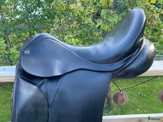 Sadlar hästutrustning Dressyrsadel säljes - Annons 6