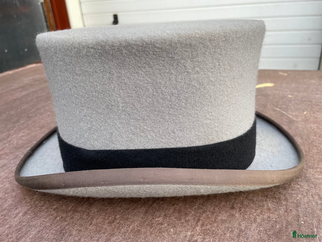 Övrig Ryttarutrustning ryttarutrustning till salu: Hög hatt i Rödeby - Annons 2