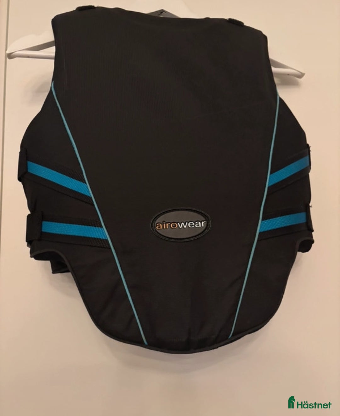 Säkerhetsvästar ryttarutrustning till salu: Säkerhetsväst airowear storlek Y4 Regular Junior i Stockholm - Annons 2