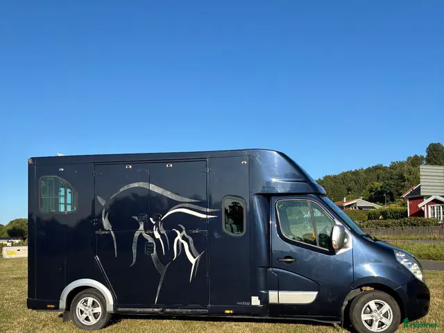 Hästlastbilar fordon & transport till salu: Theault Proteo, 5-sits, 2011 - Annons 2