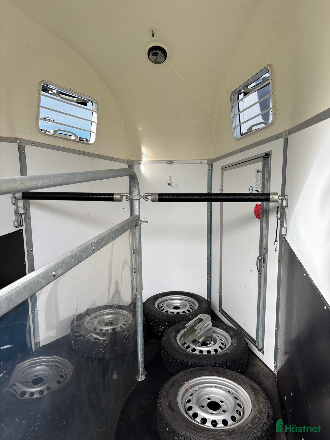 Hästtransporter  fordon & transport till salu: Alugolv  i Skurup - Annons 5