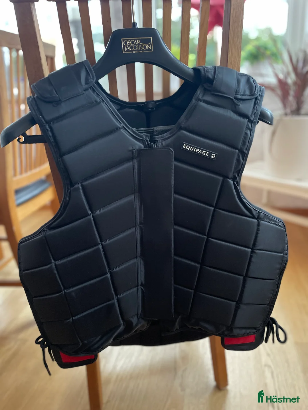 Säkerhetsvästar ryttarutrustning till salu: Säkerhetsväst Equipage i Karlstad - Annons 1
