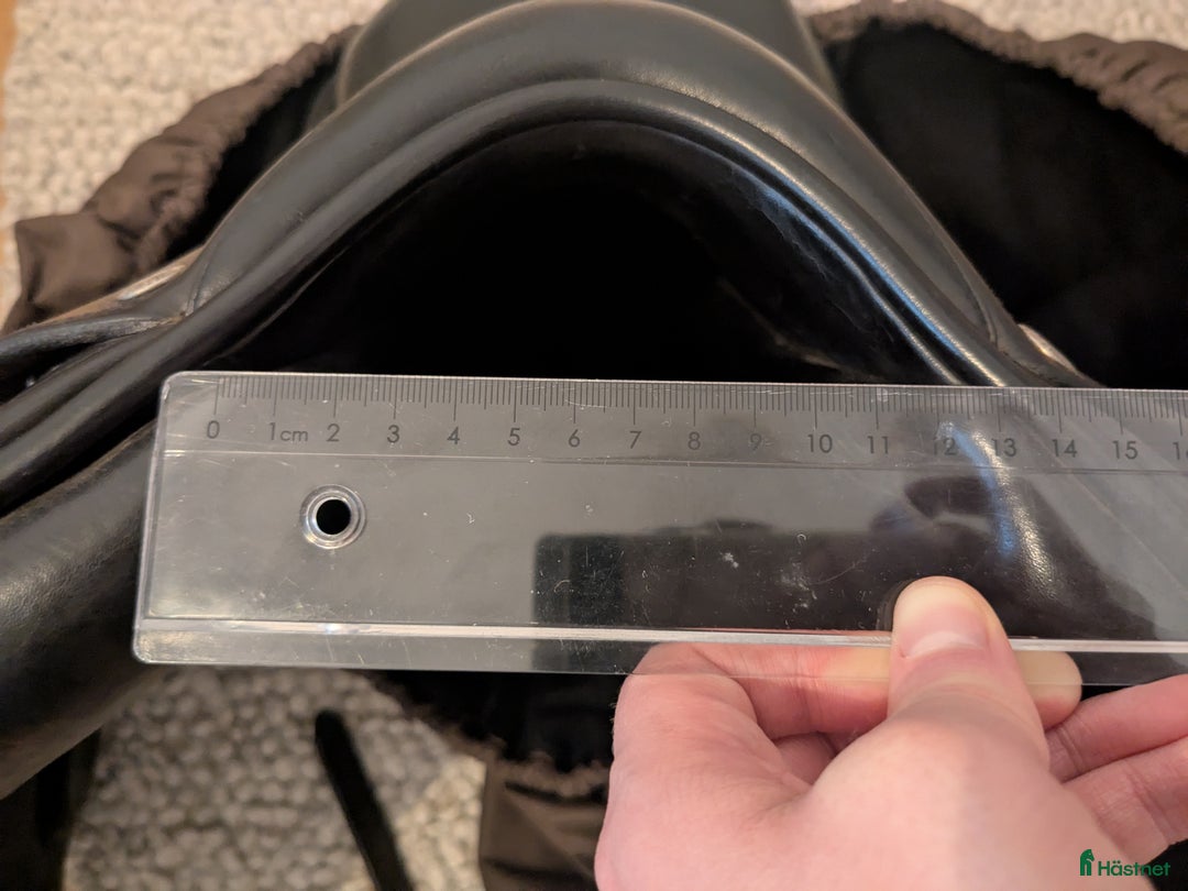 Sadlar hästutrustning till salu: Equipe island 17" i Tullinge - Annons 10