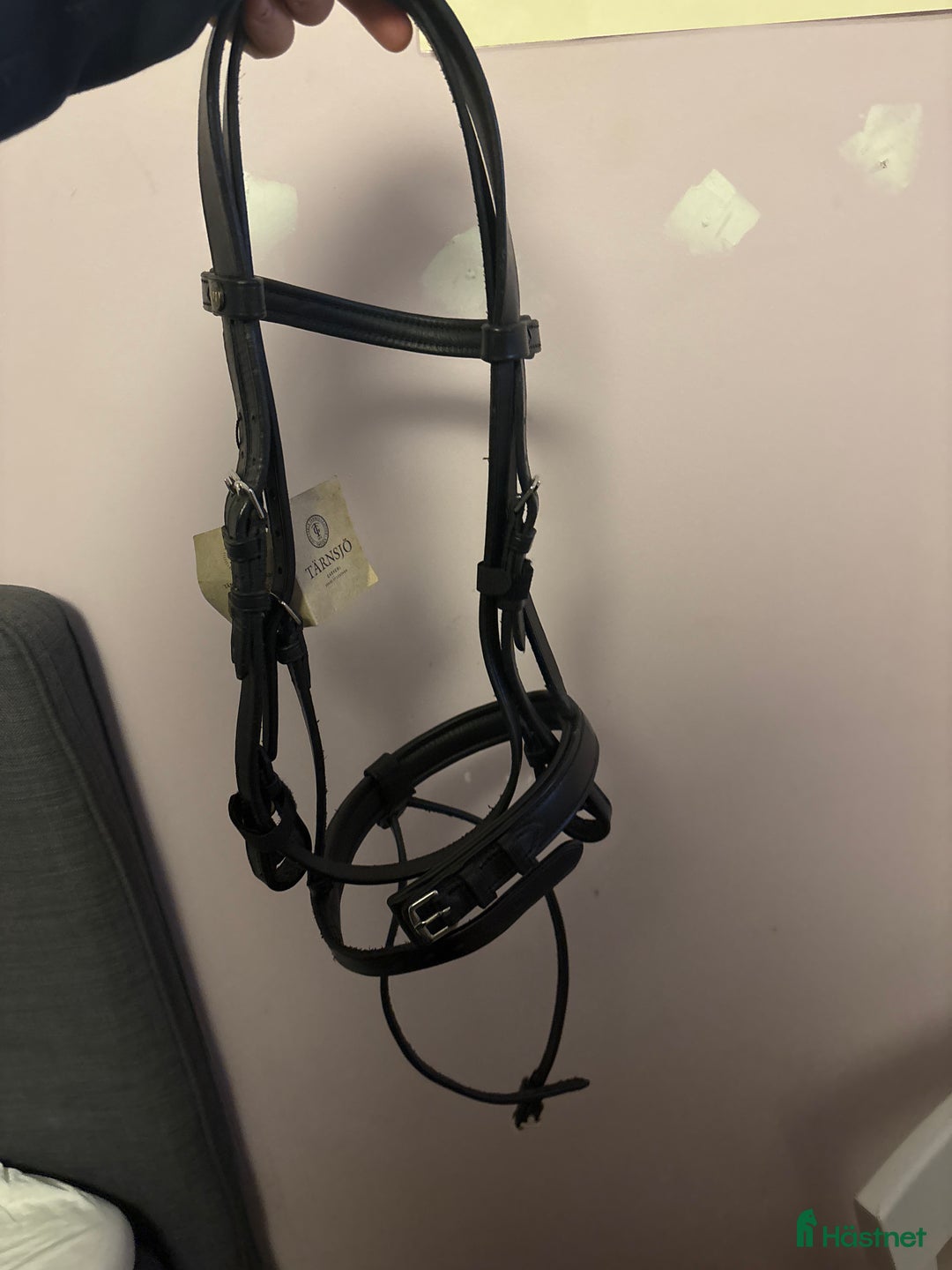 Träns hästutrustning till salu: Fina ovanvända Tärnsjöträns säljes i Norrtälje - Annons 7