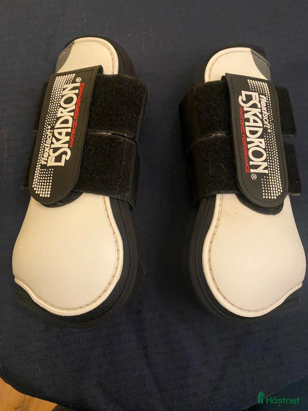 Benskydd hästutrustning till salu: Eskadron senskydd - Annons 2