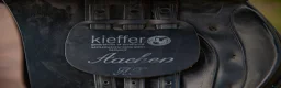 Sadlar hästutrustning till salu: Kieffer Aachen 17', mycket gott skick i Grillby - Annons 14