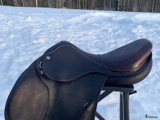 Sadlar hästutrustning Equipe Expression 15,5 tum i Falun - Annons 2