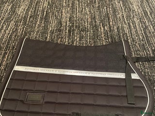 Schabrak & Vojlockar hästutrustning till salu: Reflex Equestrian Stockholm Schabrak i Saltsjöbaden - Annons 5