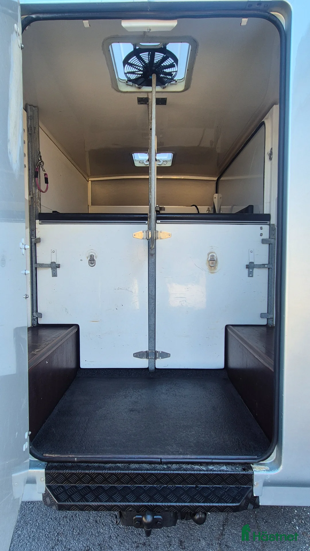 Hästlastbilar  fordon & transport till salu: Fräsch VANS BARBOT Hästlastbil  - Annons 12