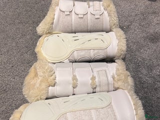 Benskydd hästutrustning till salu: Lami-Cell fluffskydd! i Ingarö - Annons 9