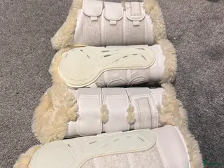 Benskydd hästutrustning Lami-Cell fluffskydd! i Ingarö - Annons 14