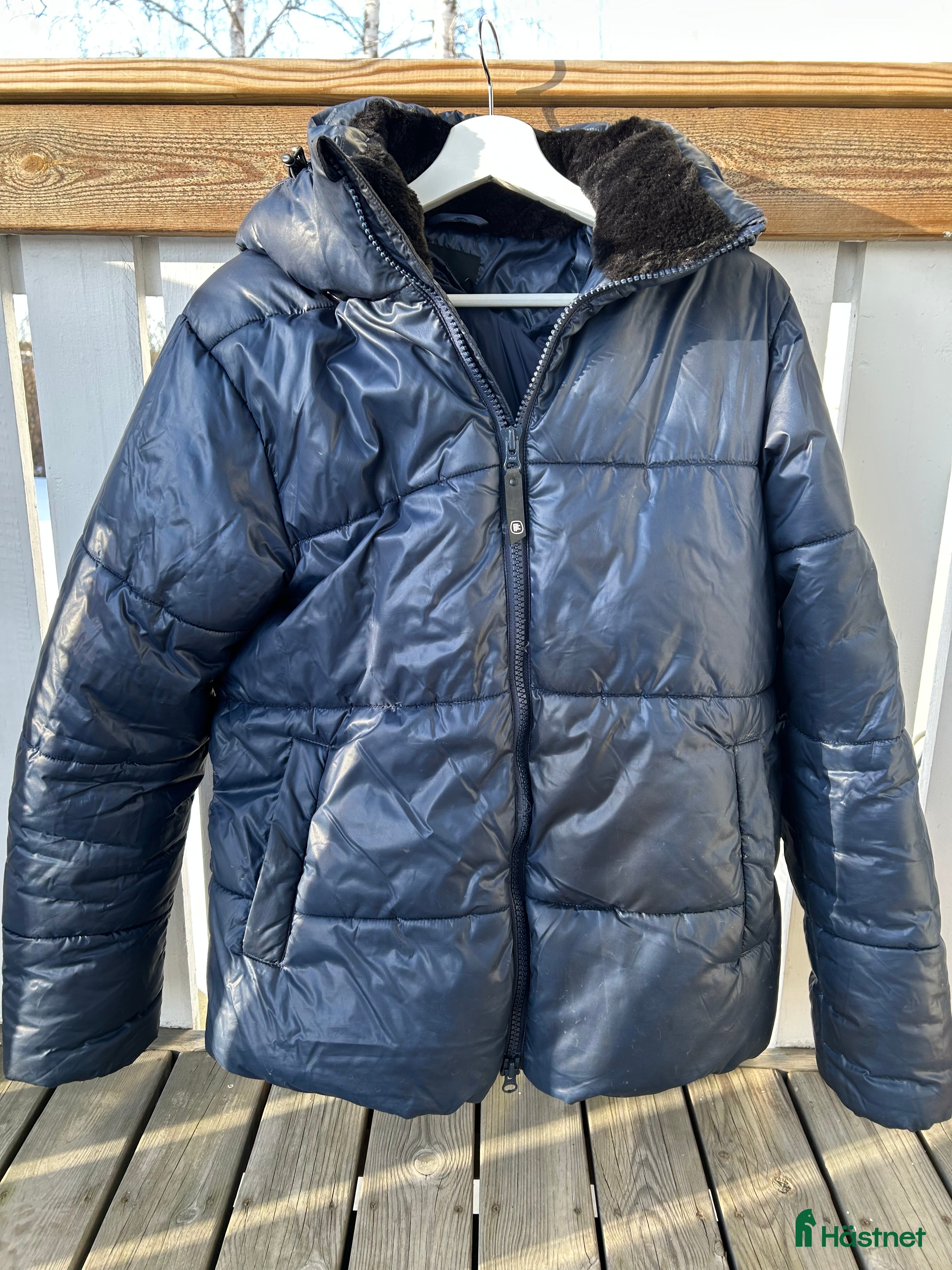 Jackor & Kavajer ryttarutrustning till salu: Som ny! Fairfield Sienna vinterjacka i Upplands Väsby - Annons 3