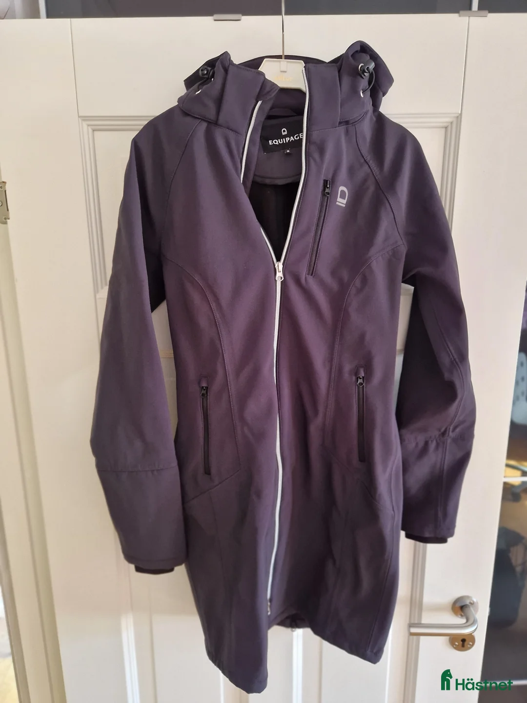 Jackor & Kavajer ryttarutrustning till salu:  Equipage. Mekko - Annons 1