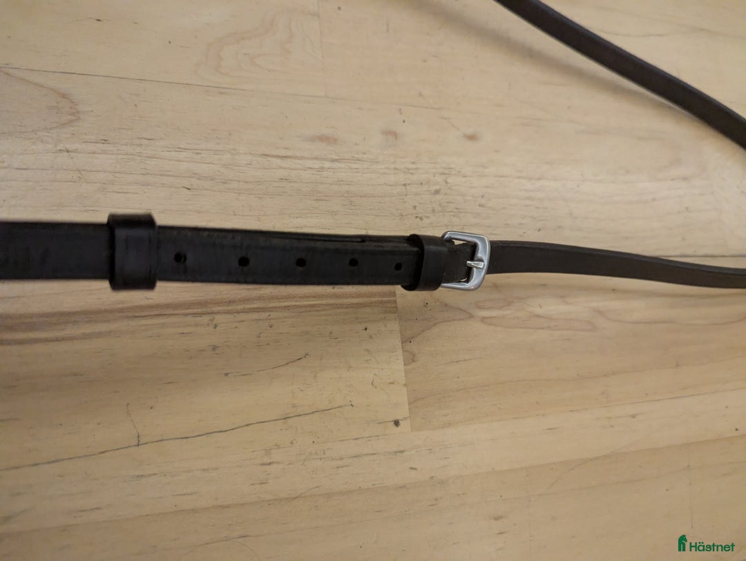 Träns hästutrustning till salu: Remontnosgrimma i Ås - Annons 3