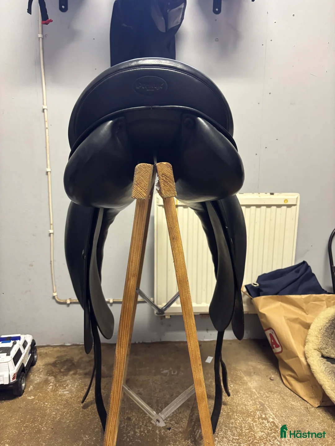 Sadlar hästutrustning till salu: Till salu: Prestige Top Dressage sadel ✨ i Strömsholm - Annons 6