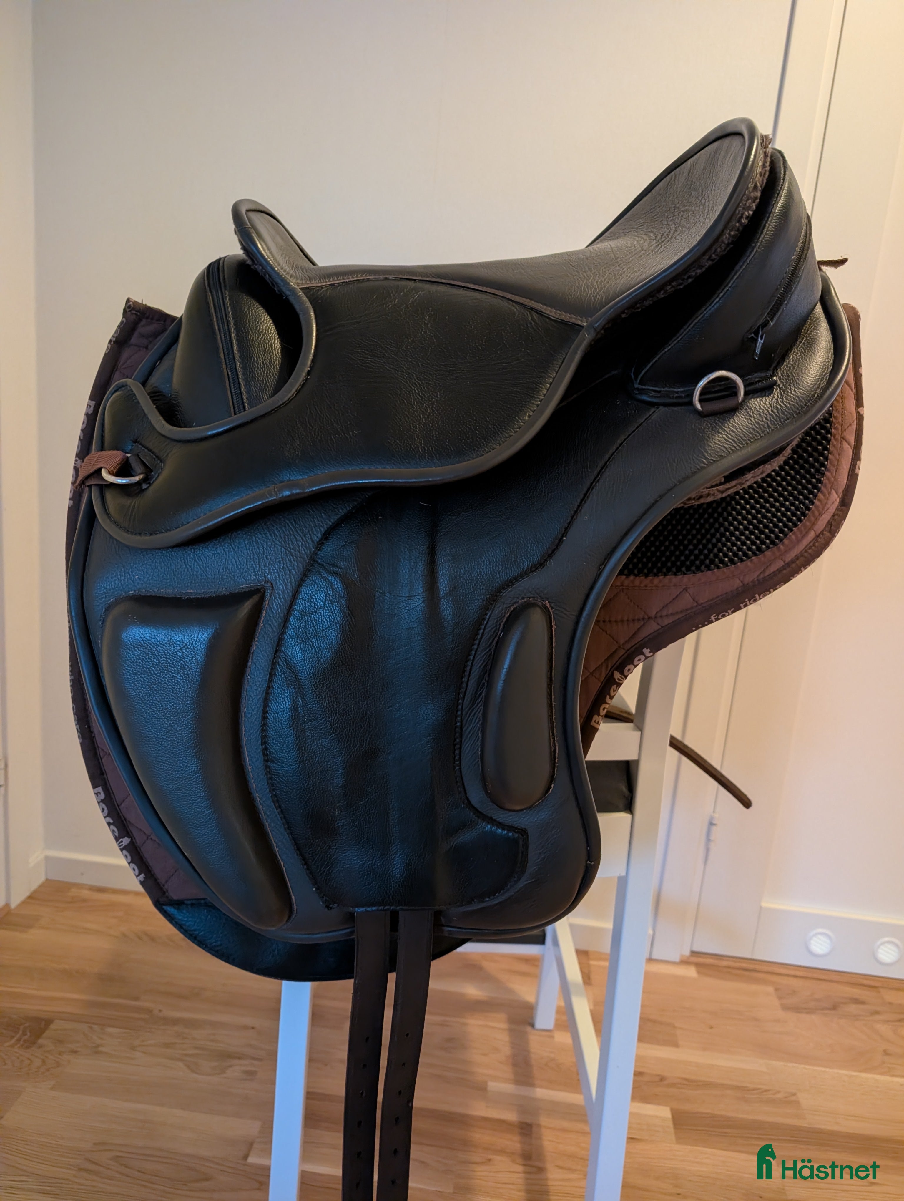 Sadlar hästutrustning till salu: Barefoot cherokee i Kode - Annons 3