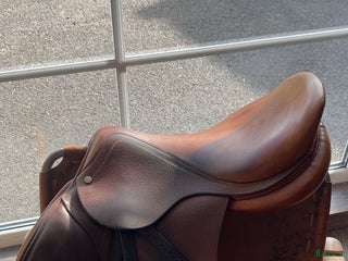Sadlar hästutrustning till salu: Antares Altair 17,5” i Strömstad - Annons 1