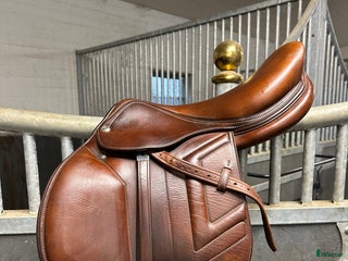 Sadlar hästutrustning till salu: Renissance 17’ i Norrtälje - Annons 4