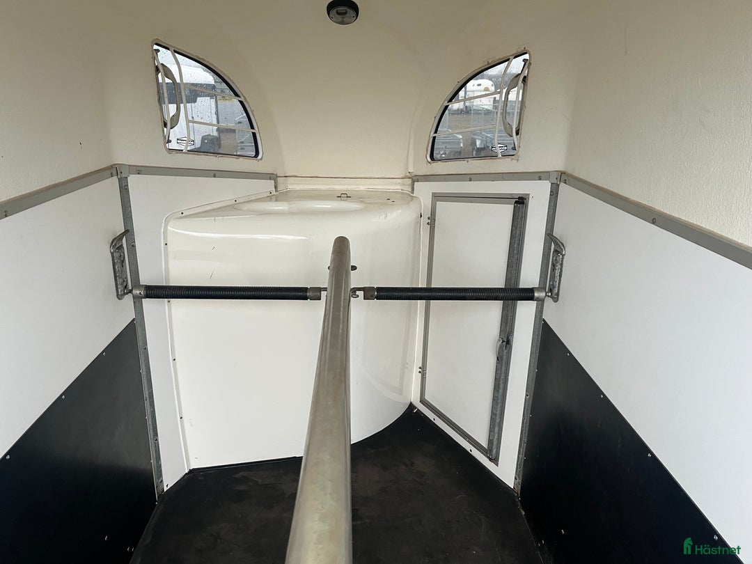 Hästtransporter  fordon & transport till salu: Böckmann Duo R med nya väggar i Klippan - Annons 6