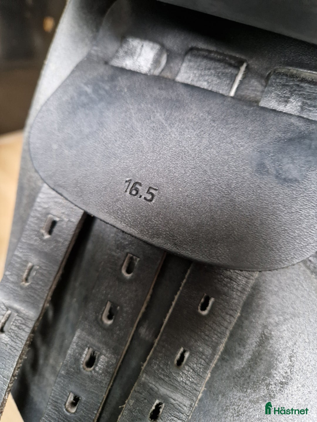 Sadlar hästutrustning till salu: Fairfield allround 16,5 svart i Ulrika - Annons 6