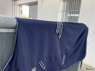 Täcken hästutrustning till salu: HG fleecetäcke 135 i Södra Sandby - Annons 2