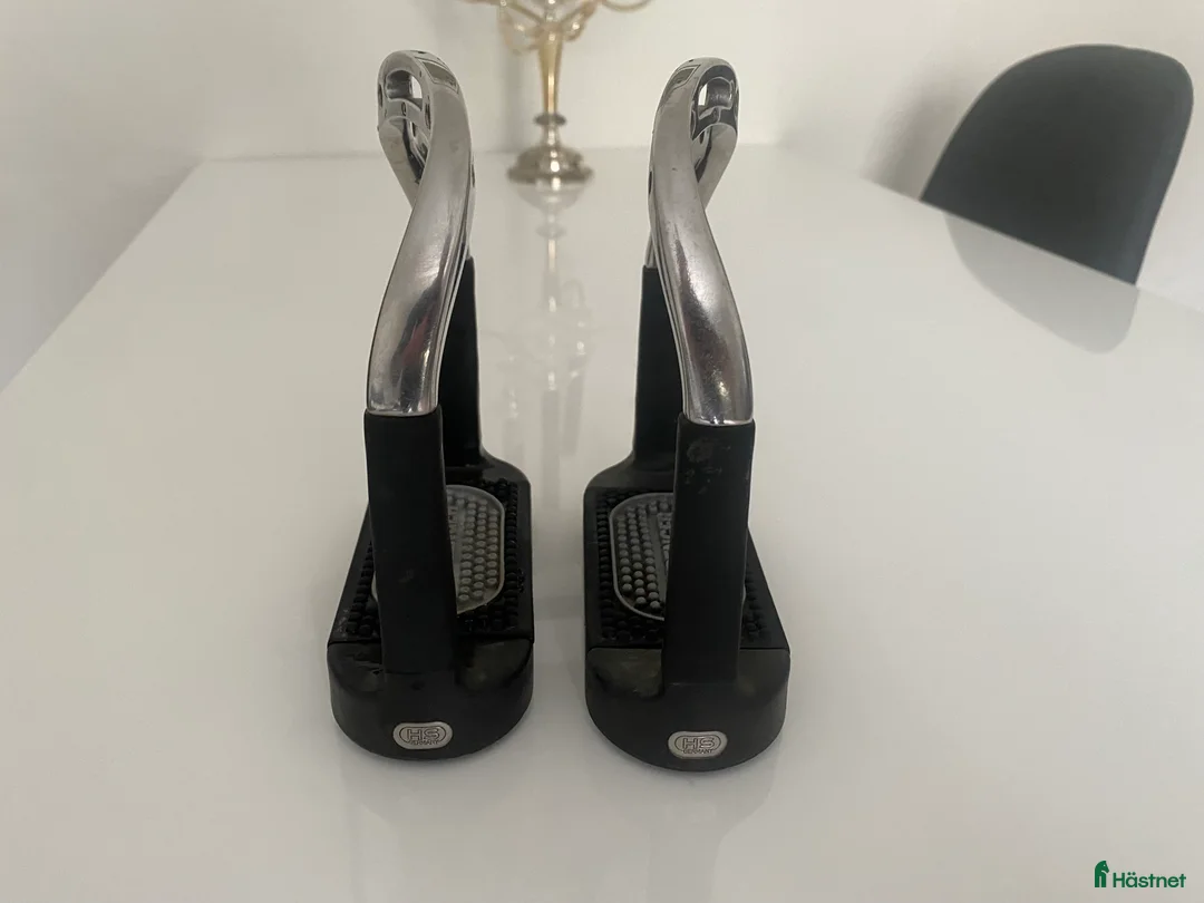 Stigbyglar hästutrustning till salu: Sprenger flexcite i Hallsberg - Annons 2