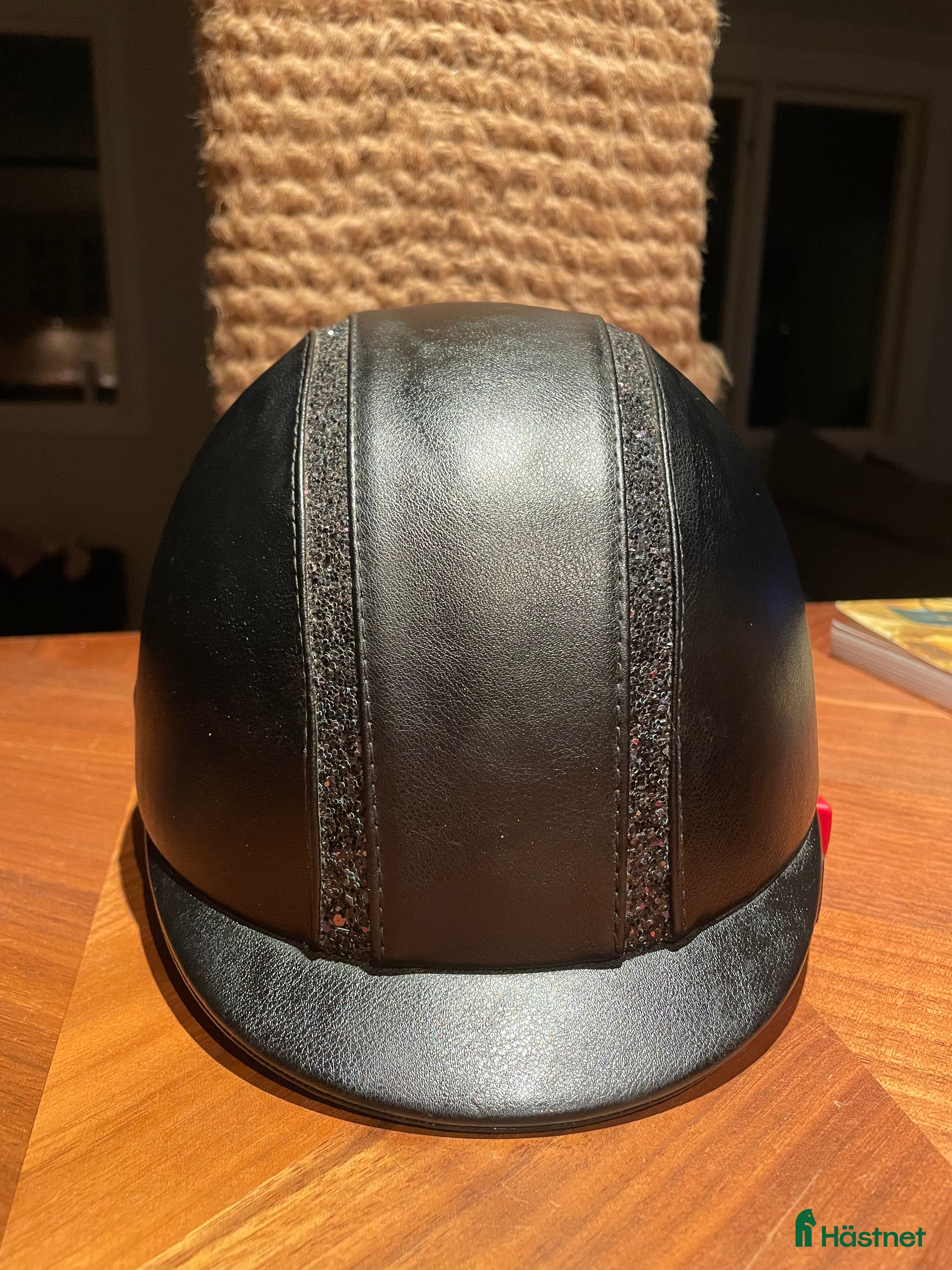 Hjälmar ryttarutrustning till salu: Hjälm till de minsta ryttarna i Skällinge - Annons 21