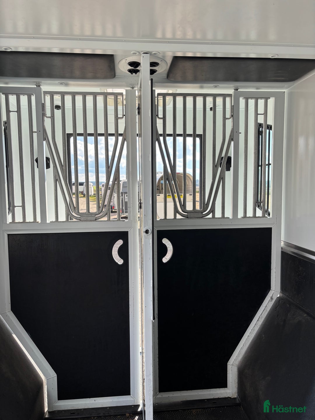 Hästlastbilar  fordon & transport till salu: Theault proteo 5L switch Hästlastbil  i Västerås - Annons 9