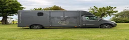 Hästlastbilar  fordon & transport till salu: Renault Master - Horsepartner Exclusive - Annons 1