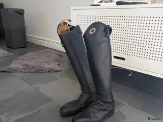 Ridstövlar ryttarutrustning till salu: Svarta parlanti ridstövlar - Annons 2