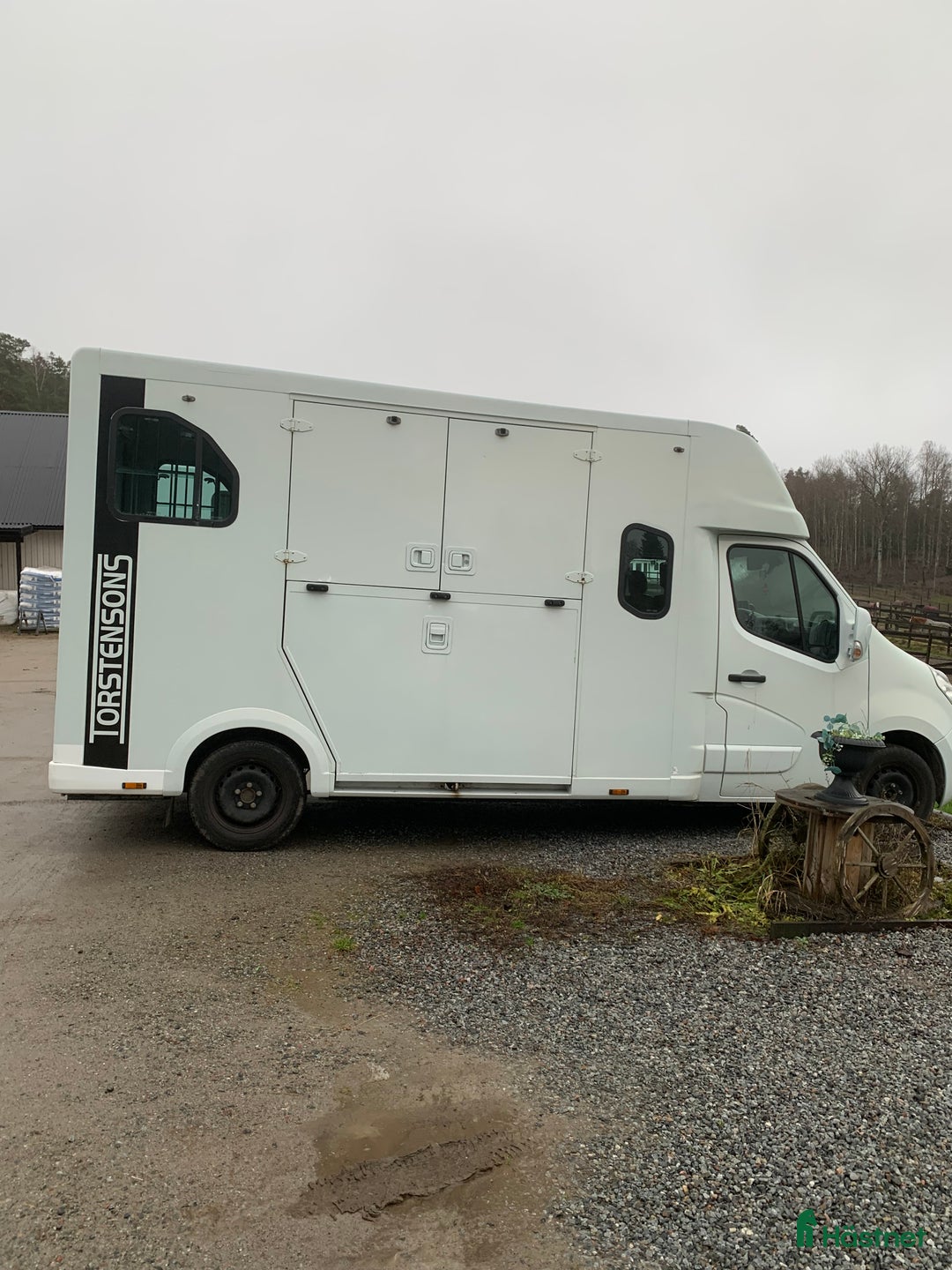 Hästlastbilar  fordon & transport till salu: Nybesiktigad B-korts Hästbuss i Ekerö - Annons 2