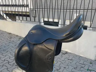 Sadlar hästutrustning Svart santa Cruz sadel i Grästorp - Annons 11