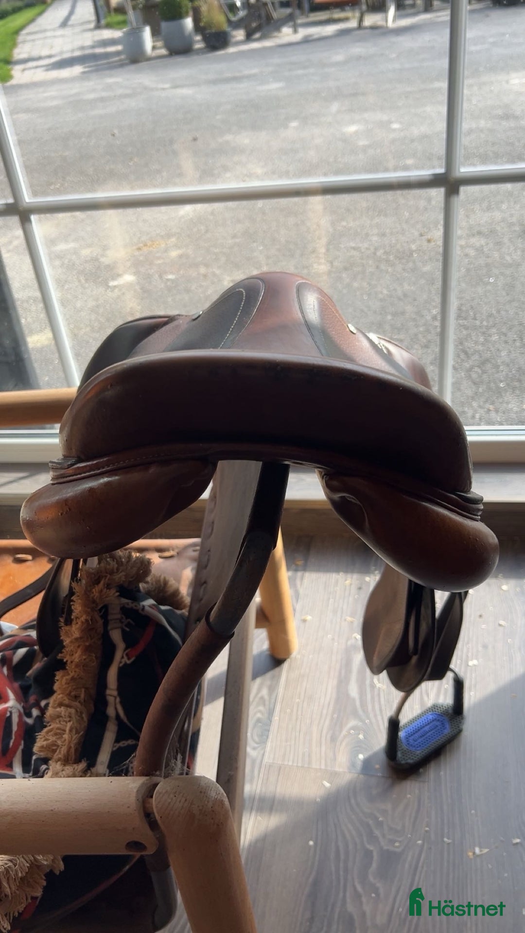 Sadlar hästutrustning till salu: Antares Altair 17,5” i Strömstad - Annons 3