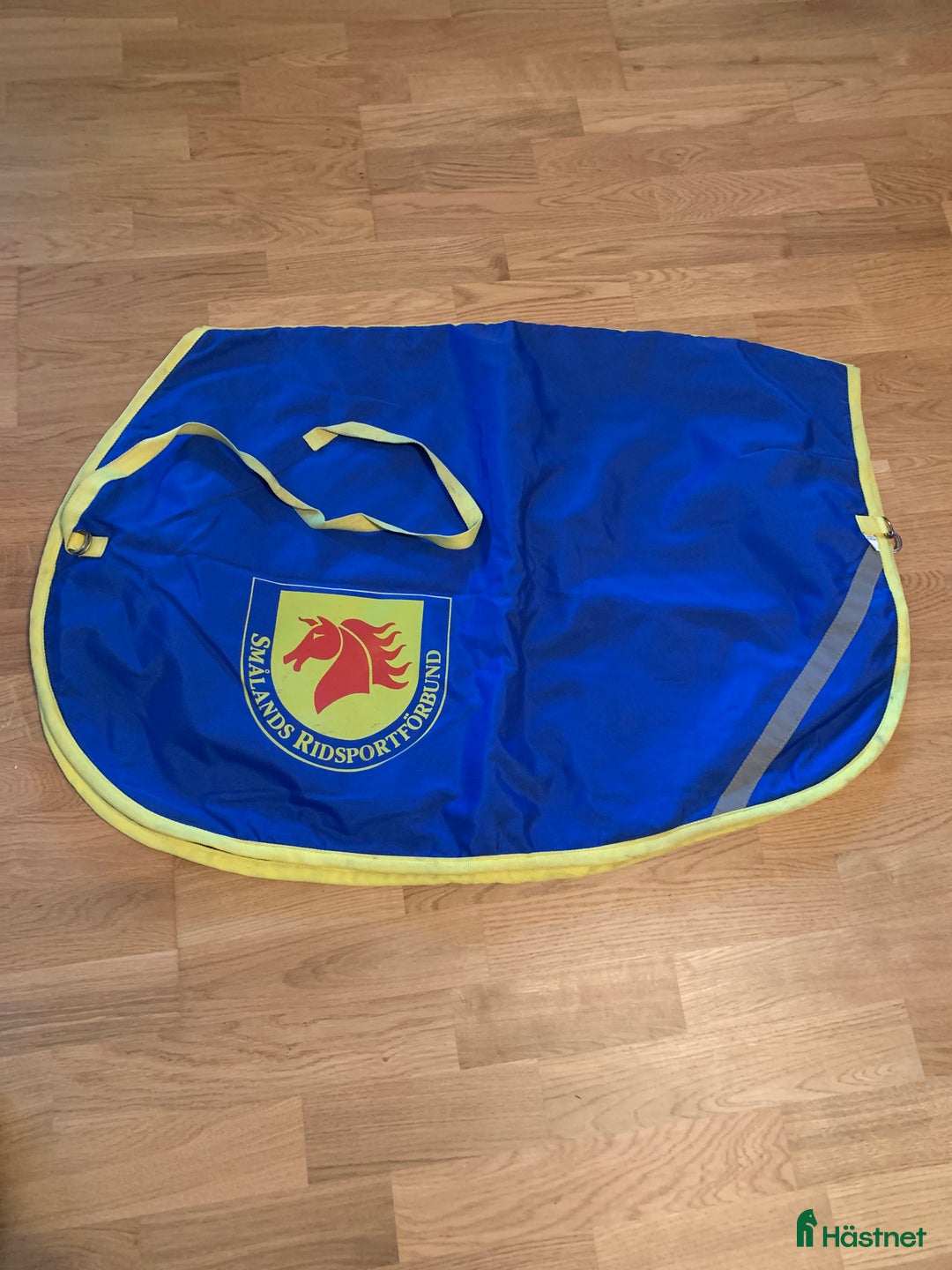 Täcken hästutrustning till salu: Ländtäcke - passar c/d-ponny i Jönköping - Annons 1