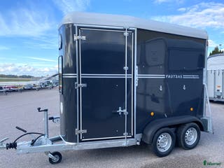 Hästtransporter fordon & transport till salu: Fautras m AidSystem 2025 gamla fronten i Kvicksund - Annons 2