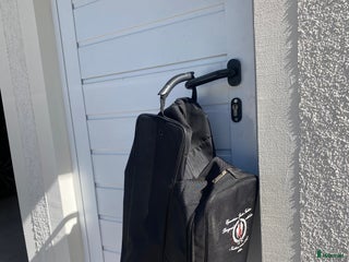 Övrig Ryttarutrustning ryttarutrustning till salu: Ridstövel och hjälm väska🙌🏻😊 i Hammarö - Annons 24