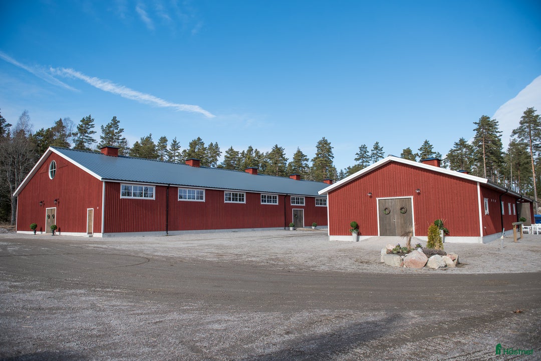  hästgårdar till salu: Charmigt stall i lantlig idyll, vackert renoverat! i Edsbro - Annons 16