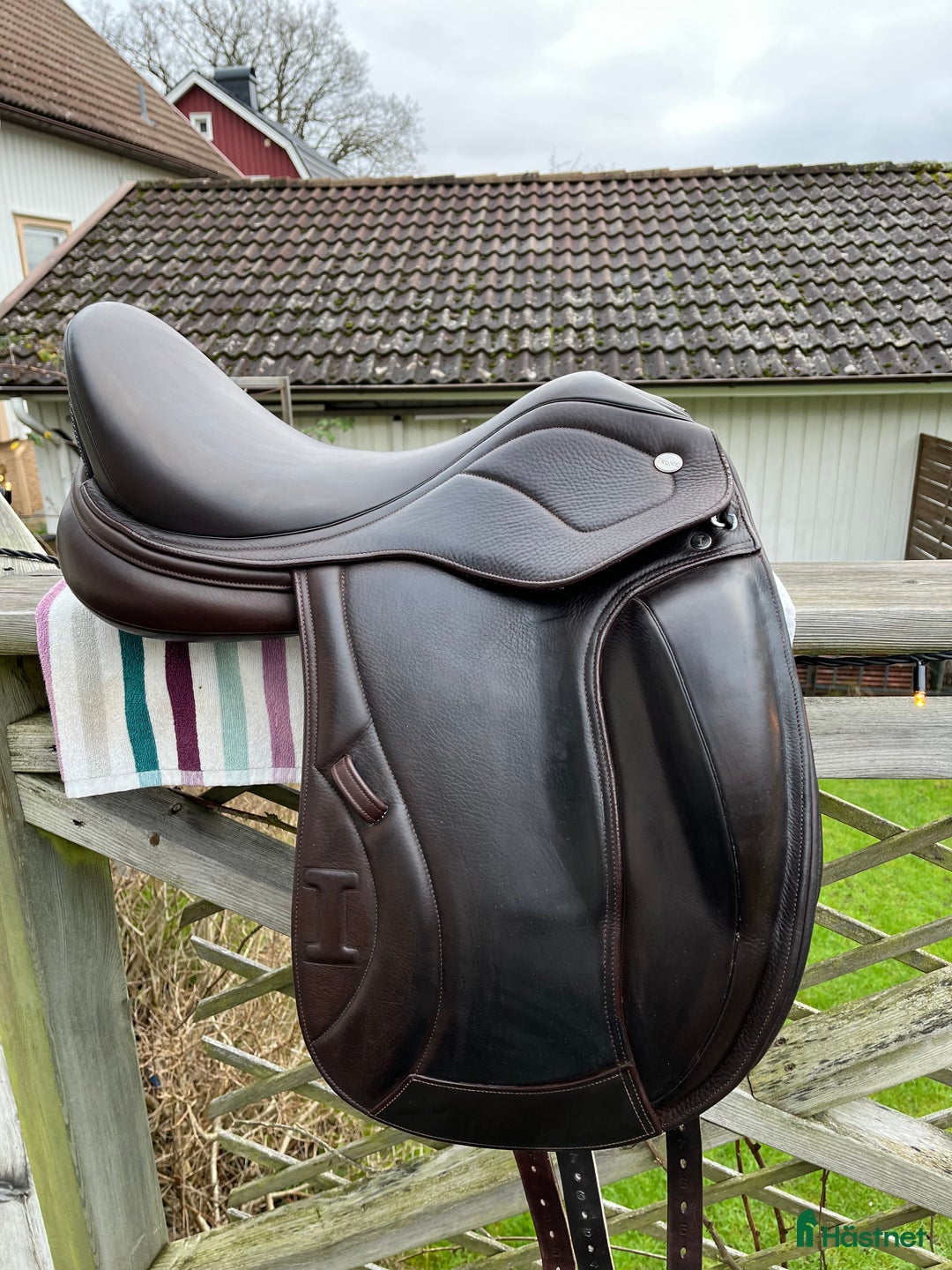 Sadlar hästutrustning till salu: Iconic Evolution  i Göteborg - Annons 2