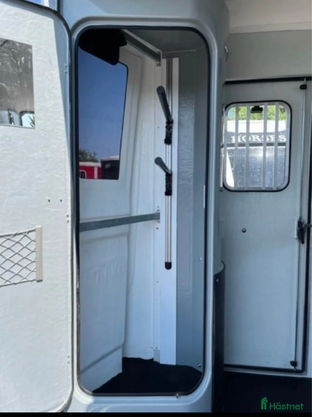 Hästtransporter  fordon & transport till salu: Nya Equi-trek med fronturlastning i Teckomatorp - Annons 4