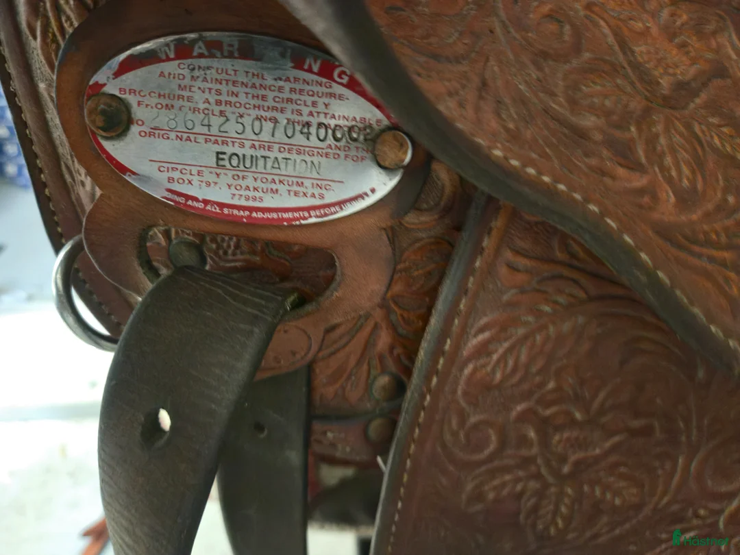 Sadlar hästutrustning till salu: Snygg välvårdad Westernsadel  - Annons 9