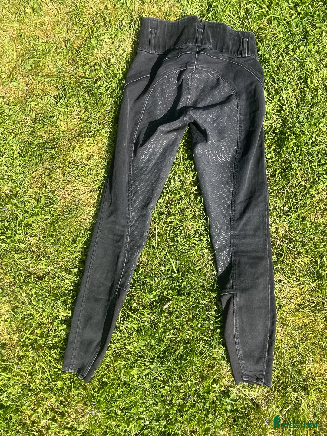 Ridbyxor ryttarutrustning till salu: Helskodda ridbyxor, barn  i Uppsala - Annons 2